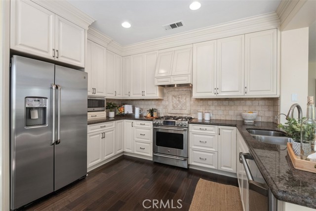 26112 Calle Cresta, Mission Viejo CA: https://media.crmls.org/medias/36b29e6c-43ff-4e42-91bc-85c7e73bedb6.jpg