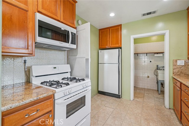Detail Gallery Image 14 of 43 For 1002 N Florence Ave, Colton,  CA 92324 - 3 Beds | 2 Baths