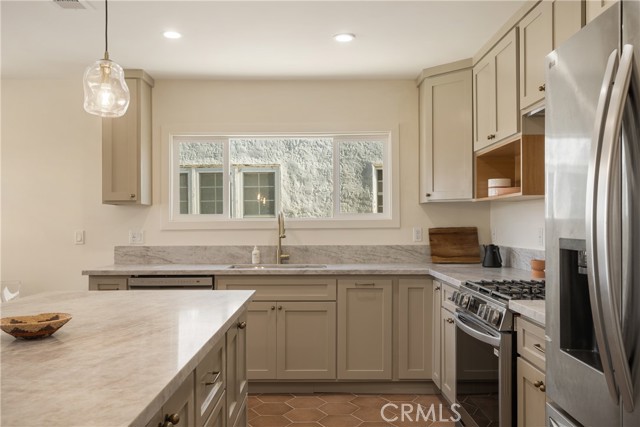 Detail Gallery Image 18 of 54 For 2014 W 84th St, Los Angeles,  CA 90047 - 3 Beds | 2 Baths