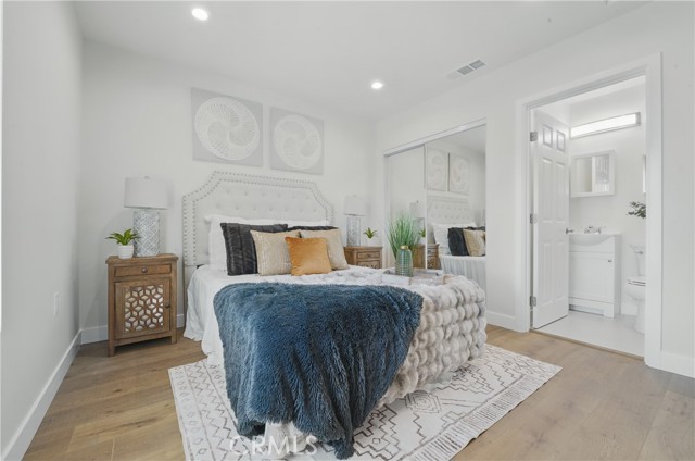 8142 Vantage Avenue, North Hollywood CA: https://media.crmls.org/medias/36b326f5-0de2-4604-a634-0ab20be8bf15.jpg