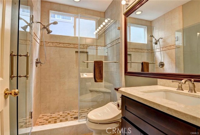 8 Foxcrest, Irvine CA: https://media.crmls.org/medias/36b3626a-6724-4462-bb06-98136c4606db.jpg