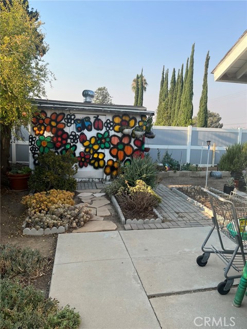 24511 Delphinium Avenue, Moreno Valley CA: https://media.crmls.org/medias/36b40576-8900-410e-a423-52ca198331b8.jpg
