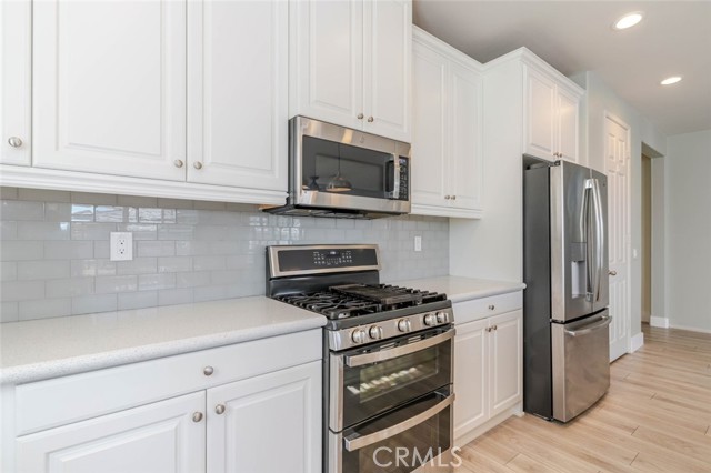 Detail Gallery Image 9 of 25 For 44122 51st St, Lancaster,  CA 93536 - 3 Beds | 2 Baths