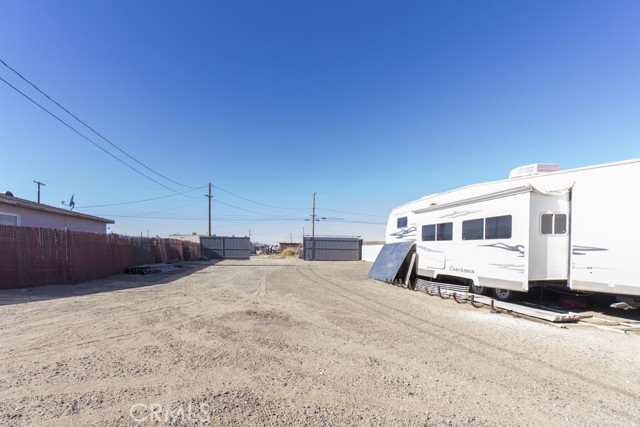 42052 3rd Street, Lancaster, California 93535, ,Commercial Lease,For Rent,42052 3rd Street,CRBB24251746