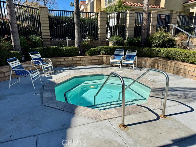 Detail Gallery Image 38 of 39 For 2001 via Como #103,  Corona,  CA 92881 - 2 Beds | 2/1 Baths