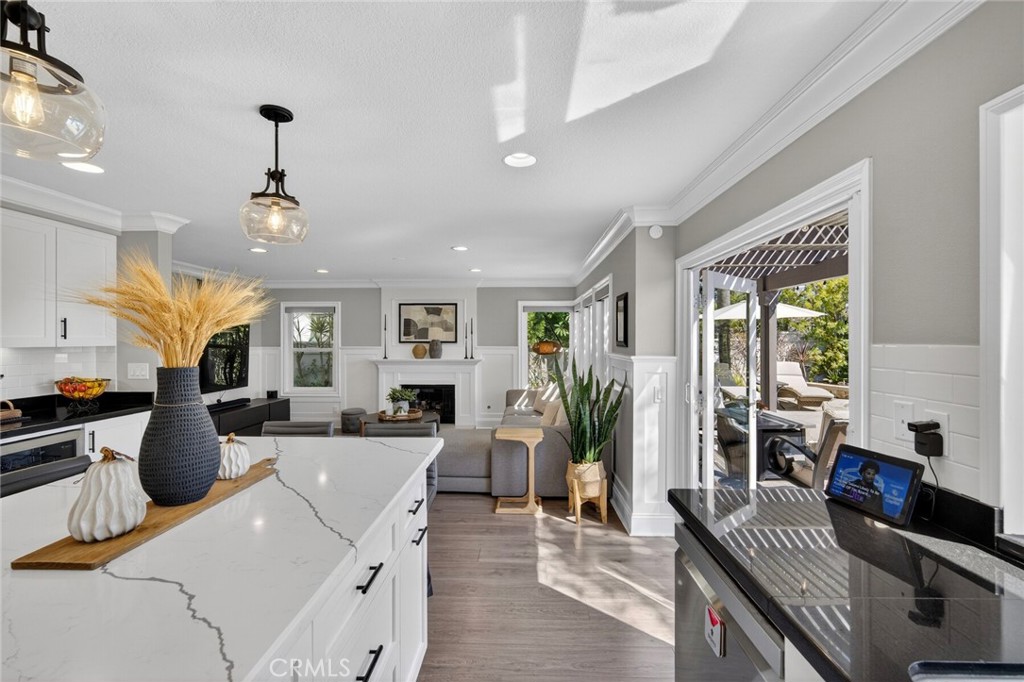 MLS #OC26040336 image #33