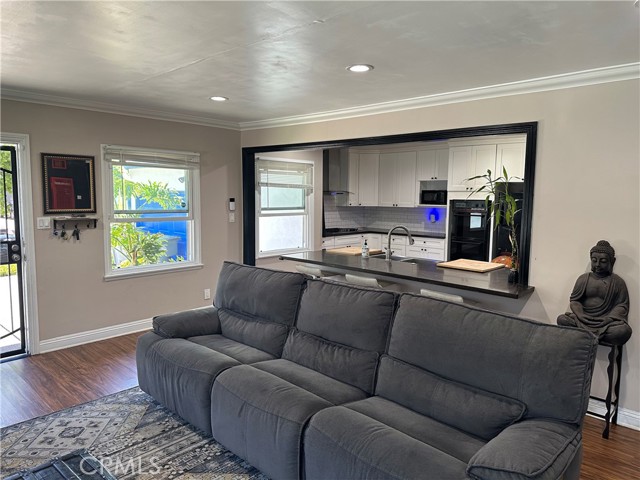 Detail Gallery Image 10 of 32 For 18801 Felbar Ave, Torrance,  CA 90504 - 3 Beds | 2 Baths