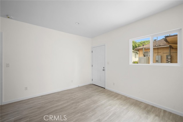 Detail Gallery Image 4 of 15 For 2633 N Myers St, Burbank,  CA 91504 - 1 Beds | 1 Baths