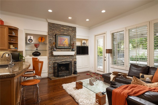 Detail Gallery Image 9 of 41 For 1415 Sea Ridge Drive, Newport Beach,  CA 92660 - 3 Beds | 2/1 Baths