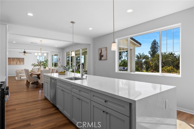 5808 Levanto Street, Bakersfield CA: https://media.crmls.org/medias/36b637cf-b58a-4b5d-97ba-6b7a5e241801.jpg