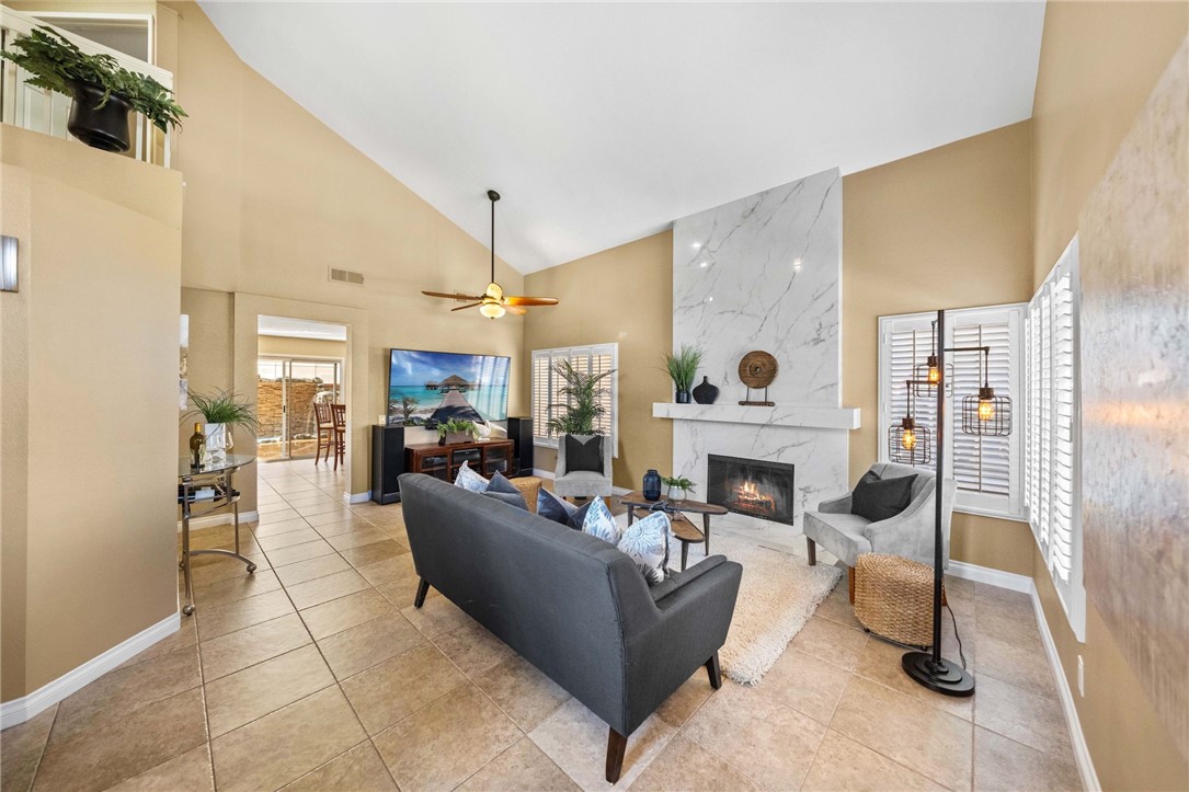 Detail Gallery Image 9 of 41 For 790 Silvestre Ct, Corona,  CA 92879 - 3 Beds | 2/1 Baths