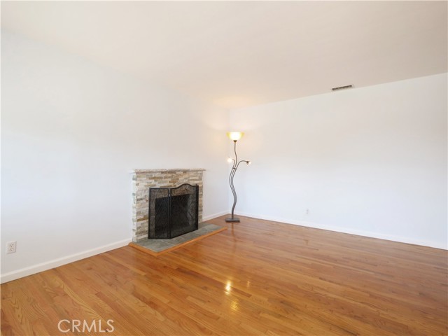 Detail Gallery Image 5 of 31 For 22508 Evalyn Ave, Torrance,  CA 90505 - 3 Beds | 2 Baths