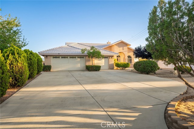 18463 Orange Street, Hesperia CA: https://media.crmls.org/medias/36b72a44-20aa-4356-84c8-22c75947cb47.jpg