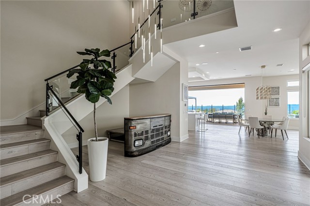 Detail Gallery Image 8 of 71 For 20532 W Birmingham Way, Porter Ranch,  CA 91326 - 4 Beds | 4/1 Baths