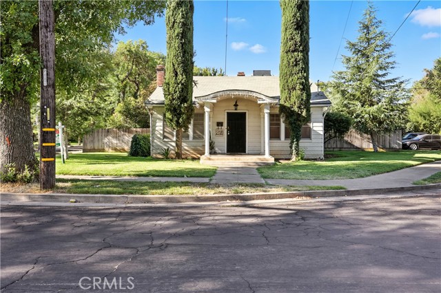 Detail Gallery Image 1 of 51 For 200 E 27th St, Merced,  CA 95340 - 2 Beds | 1 Baths