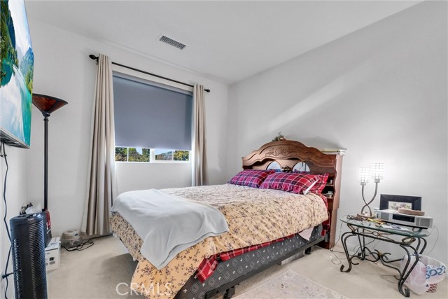Detail Gallery Image 10 of 14 For 329 N Fenimore, Azusa,  CA 91702 - 3 Beds | 2/1 Baths