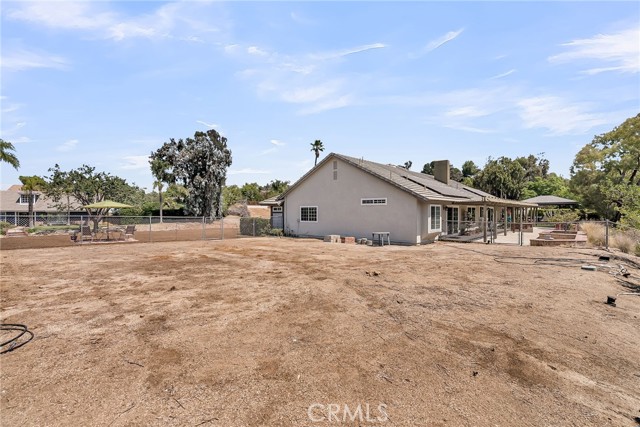 15725 Terraceview Court, Riverside CA: https://media.crmls.org/medias/36b9d1dc-067e-43a0-bae8-8a2fb69995ac.jpg