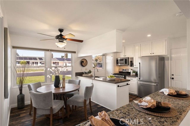 Detail Gallery Image 6 of 44 For 6661 Yucca Ave, Rialto,  CA 92376 - 3 Beds | 2 Baths