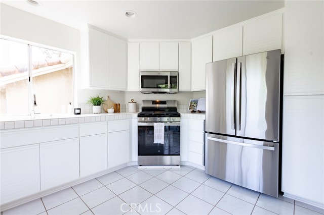 Detail Gallery Image 15 of 39 For 29 Encantado Canyon, Rancho Santa Margarita,  CA 92688 - 2 Beds | 2 Baths