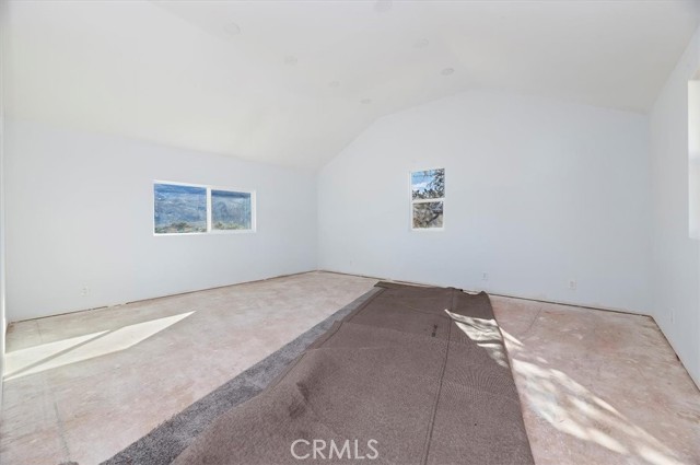 Image 19 of 33 For 63285 Pinyon Drive