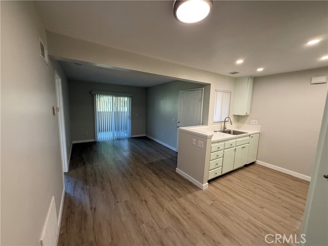 3633 Oak Creek Drive, Ontario CA: https://media.crmls.org/medias/36bcb790-37b0-48bb-98bd-29383e2b5163.jpg