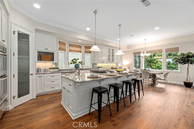 652 26th Street, Manhattan Beach, California 90266, 5 Bedrooms Bedrooms, ,2 BathroomsBathrooms,Residential,Sold,26th,SB21213872