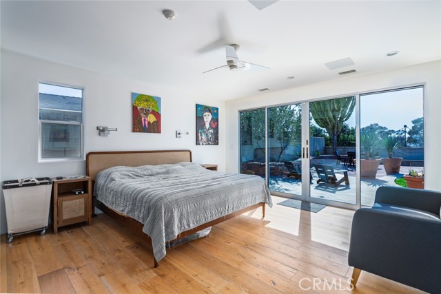 Detail Gallery Image 17 of 68 For 1933 Whittier Ave, Costa Mesa,  CA 92627 - 4 Beds | 2 Baths