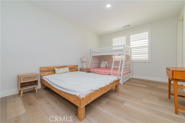 53 Lunar, Irvine CA: https://media.crmls.org/medias/36bdebfd-4a8f-4ce5-87b3-b0a39e116e98.jpg