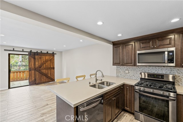 Detail Gallery Image 10 of 32 For 6577 E Camino #5,  Anaheim,  CA 92807 - 3 Beds | 2/1 Baths