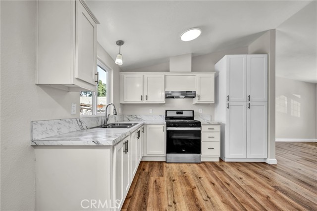 Detail Gallery Image 7 of 21 For 14981 Saroni Pkwy, Clearlake,  CA 95422 - 3 Beds | 2 Baths