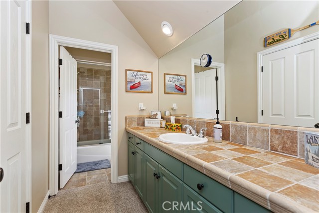 Detail Gallery Image 23 of 40 For 858 Grass Valley Rd, Lake Arrowhead,  CA 92352 - 4 Beds | 2/1 Baths