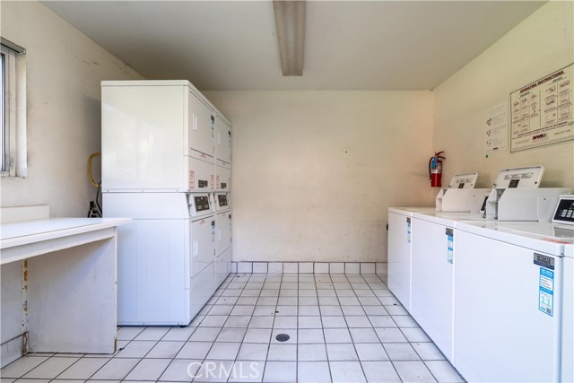 Detail Gallery Image 14 of 19 For 12601 Van Nuys Blvd #237,  Pacoima,  CA 91331 - 2 Beds | 2 Baths