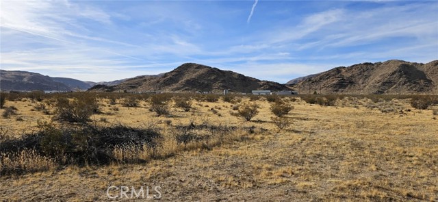 18066 Barstow Road, Lucerne Valley CA: https://media.crmls.org/medias/36beedd5-6505-4a71-a422-78069395d098.jpg