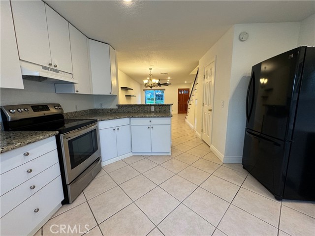 Detail Gallery Image 10 of 31 For 3466 Highwood Ct #204,  Simi Valley,  CA 93063 - 2 Beds | 1/1 Baths