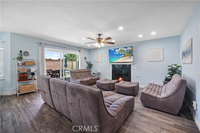 2738 S Del Norte Avenue, Ontario CA: https://media.crmls.org/medias/36bf315b-2256-4b7c-a517-a9942dcdcf30.jpg