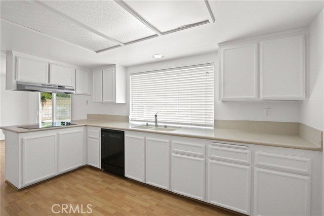 730 Redlen Avenue, Whittier CA: https://media.crmls.org/medias/36bf3aaf-6285-45d3-94d6-d1f22512bf12.jpg