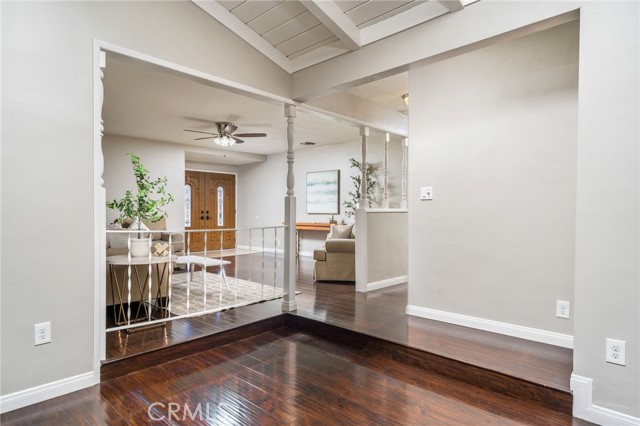 336 S Grandin Avenue, Azusa CA: https://media.crmls.org/medias/36c1bb03-9bcd-4ace-a355-6900761514e4.jpg