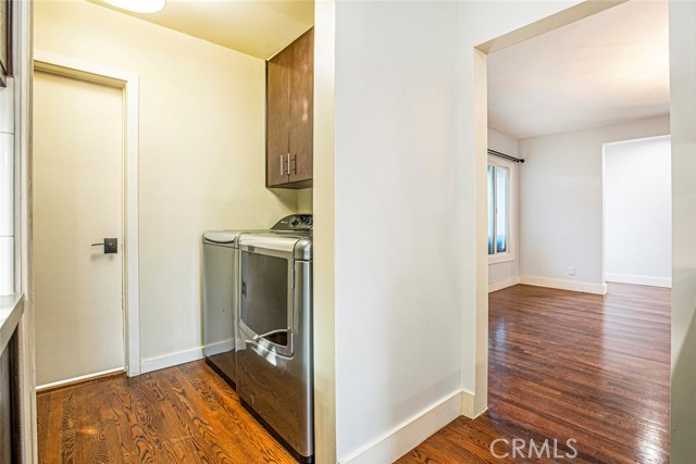 Detail Gallery Image 11 of 27 For 15808 Valerio St, Van Nuys,  CA 91406 - 3 Beds | 2 Baths