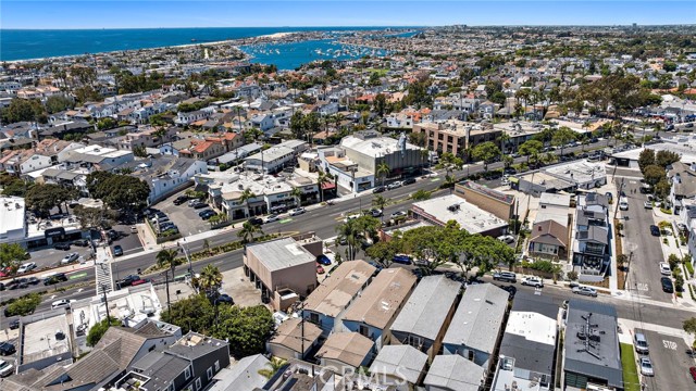 Detail Gallery Image 25 of 42 For 512 Iris Ave, Corona Del Mar,  CA 92625 - 3 Beds | 2 Baths