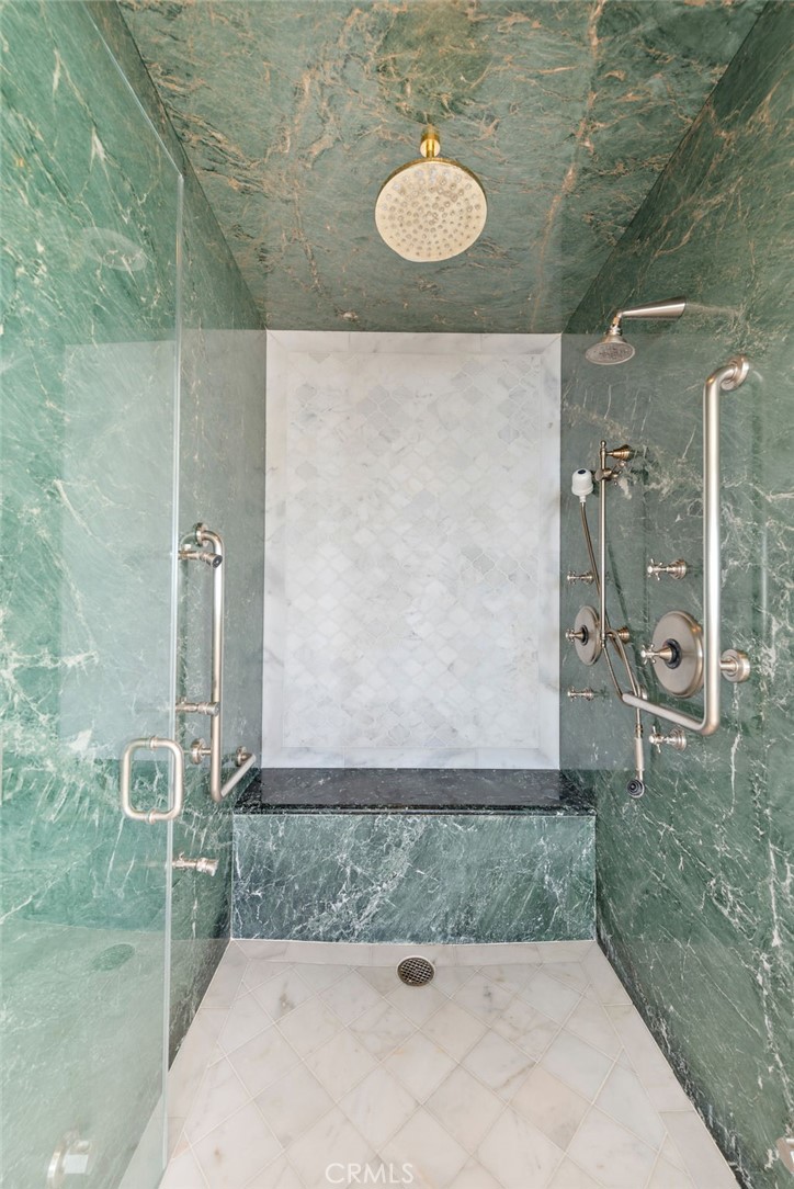 https://media.crmls.org/medias/36c466ae-d38d-453c-9bcc-cfda9d4b409b.jpg?preset=X-Large