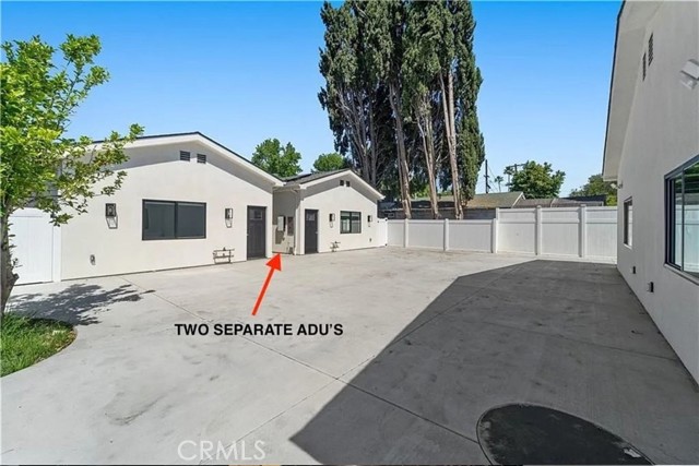 6827 Ranchito Avenue, Van Nuys CA: https://media.crmls.org/medias/36c62129-4d02-4cd9-bbc3-d1328af30cff.jpg