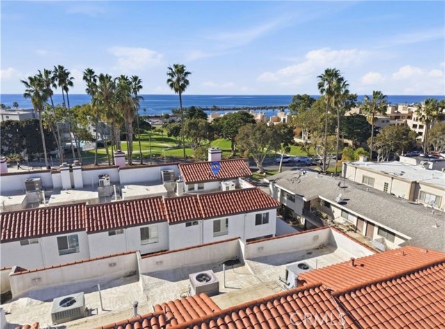 Detail Gallery Image 36 of 36 For 200 N Catalina Ave #F,  Redondo Beach,  CA 90277 - 3 Beds | 3 Baths