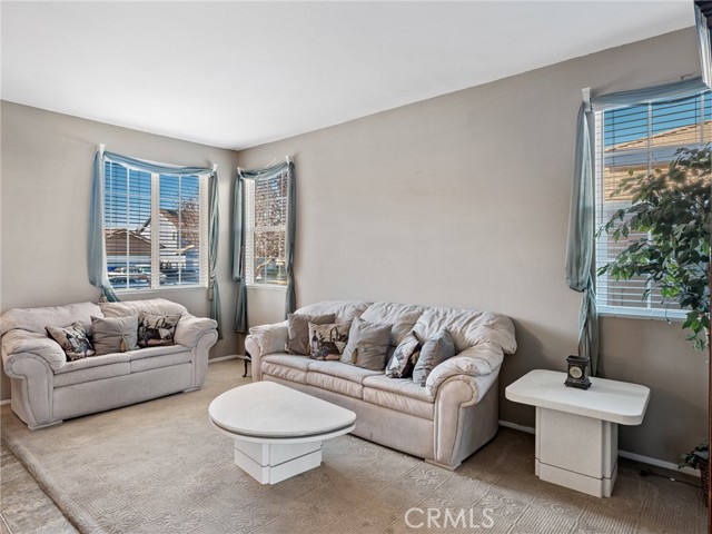 Detail Gallery Image 11 of 42 For 12685 Biscayne, Victorville,  CA 92392 - 5 Beds | 3/1 Baths