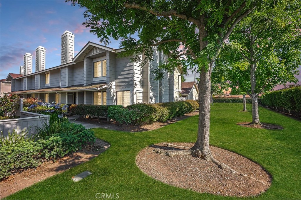 1700 W Cerritos Avenue #101