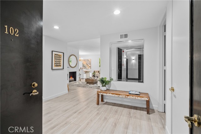 4949 Genesta Avenue, Encino CA: https://media.crmls.org/medias/36c7de56-32c6-4f86-a1af-8b5bfd61dbe0.jpg
