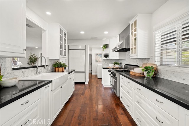 Detail Gallery Image 14 of 50 For 18661 Vale, Santa Ana,  CA 92705 - 4 Beds | 2 Baths