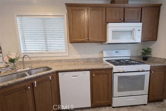 Detail Gallery Image 9 of 24 For 10745 Victoria Ave #9,  Whittier,  CA 90604 - 2 Beds | 2 Baths