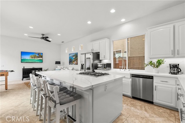 Detail Gallery Image 12 of 46 For 513 Pecan Ave, Huntington Beach,  CA 92648 - 3 Beds | 3/1 Baths