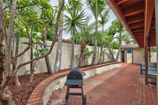 Detail Gallery Image 42 of 62 For 1702 S King St, Santa Ana,  CA 92704 - 3 Beds | 2 Baths
