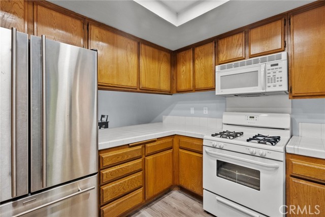 Detail Gallery Image 7 of 33 For 2504 E Willow St #204,  Signal Hill,  CA 90755 - 2 Beds | 2 Baths